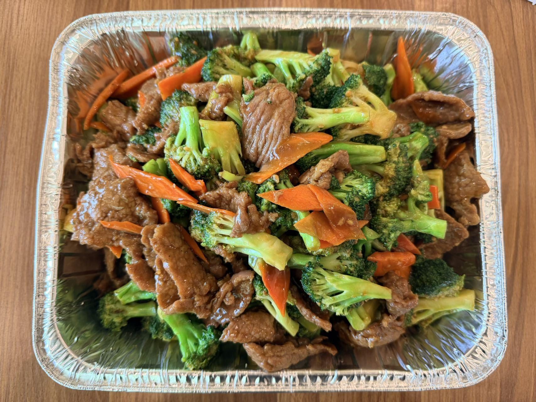Tender beef stir-fried with broccoli and carrots at No.1 Asian Cuisine Restaurant in Eagle Mountain